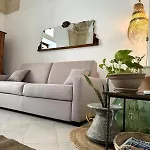 Artas La Tua Casa Indipendente A לינה וארוחת בוקר 4*